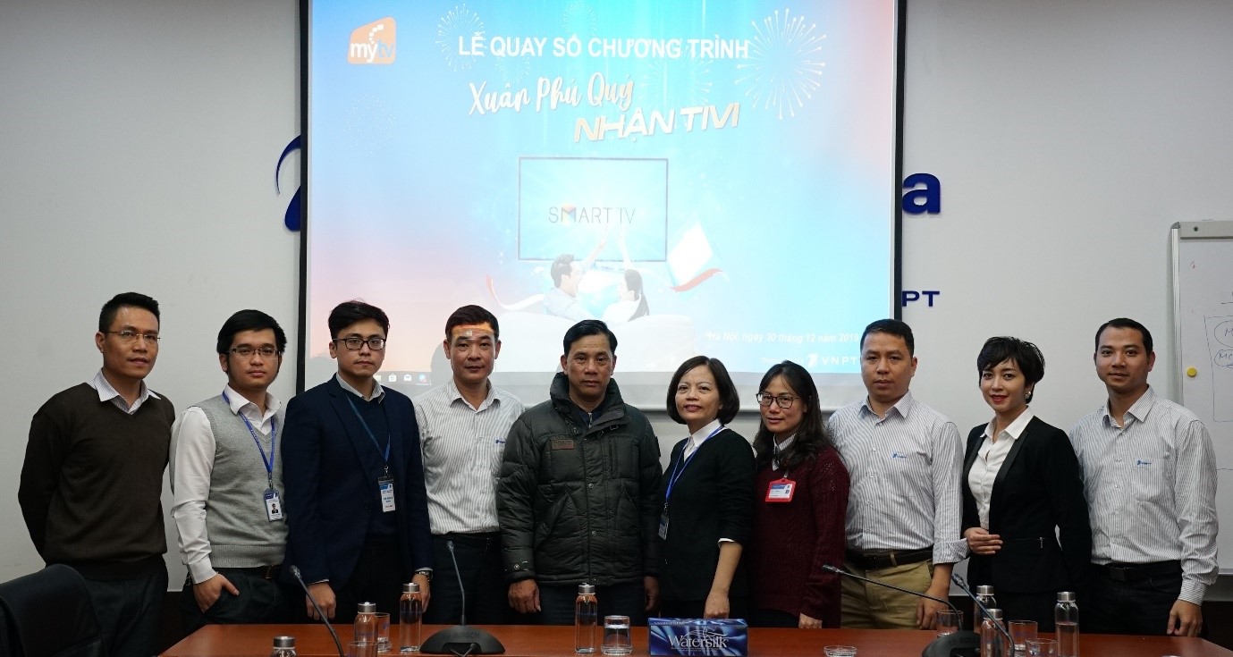 Công bố 113 khách hàng VNPT trúng thưởng SmartTV đợt 1 chương trình “Xuân Phú Quý - Nhận tivi”
