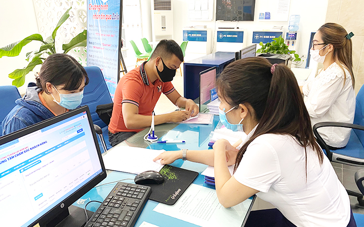 Ninh Binh cooperates comprehensively with VNPT Group, promoting the construction of e-Government