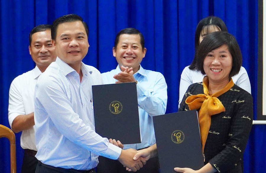VNPT signs cooperation agreement with Vietnam - Korea Vocational College on telecommunications and information technology