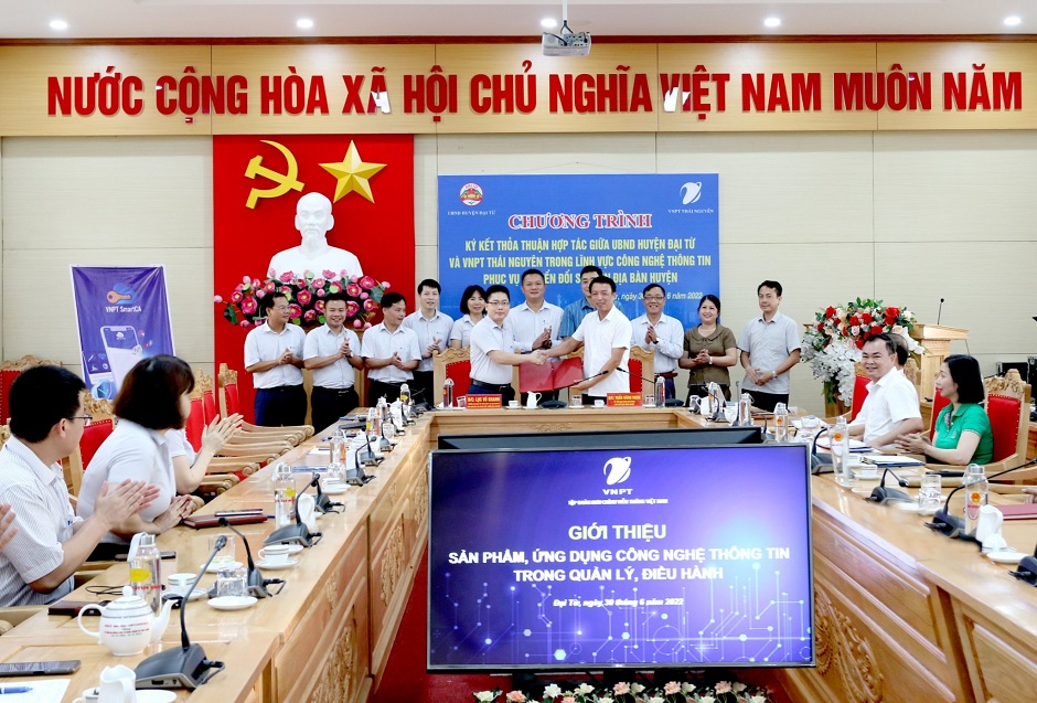 VNPT signs cooperation agreement on digital transformation of Dai Tu district (Thai Nguyen)