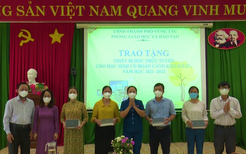 VNPT tài trợ 1.070 gói cước data 4G cho các em học sinh khó khăn tại Bà Rịa - Vũng Tàu
