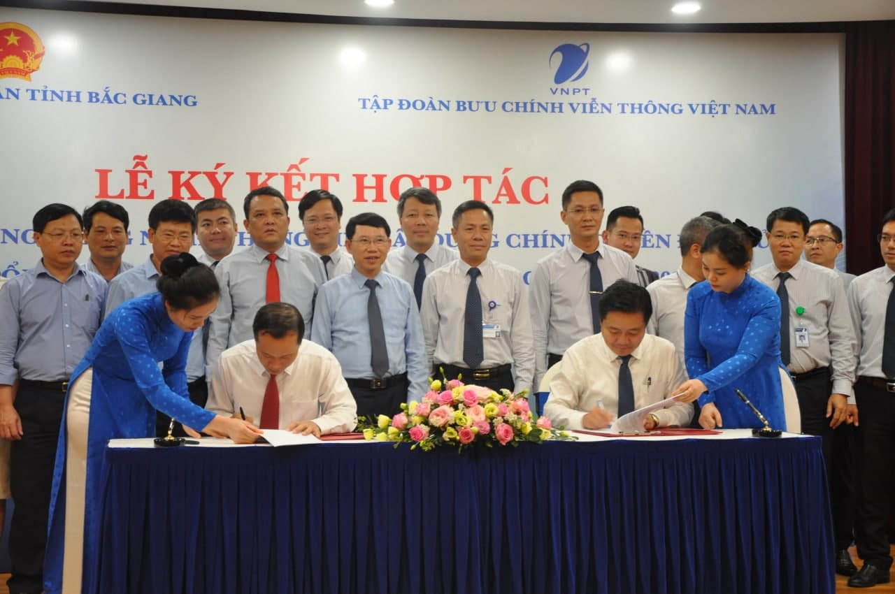 VNPT to help Bac Giang province build e-government effectively