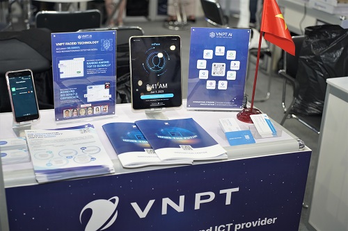 Công nghệ sinh trắc học khuôn mặt VNPT Face ID gây ấn tượng tại Asia Tech X Singapore 2023