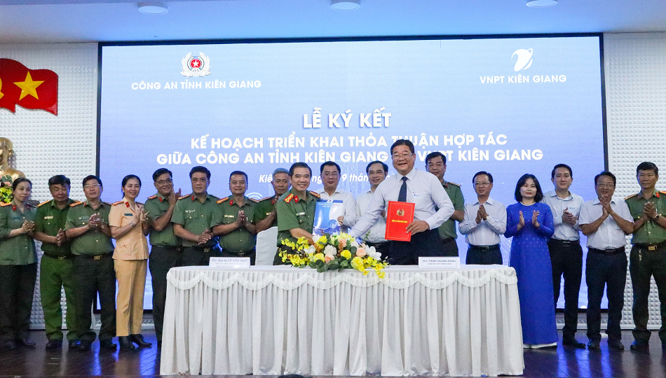 VNPT signs cooperation agreement with Kien Giang Provincial Police