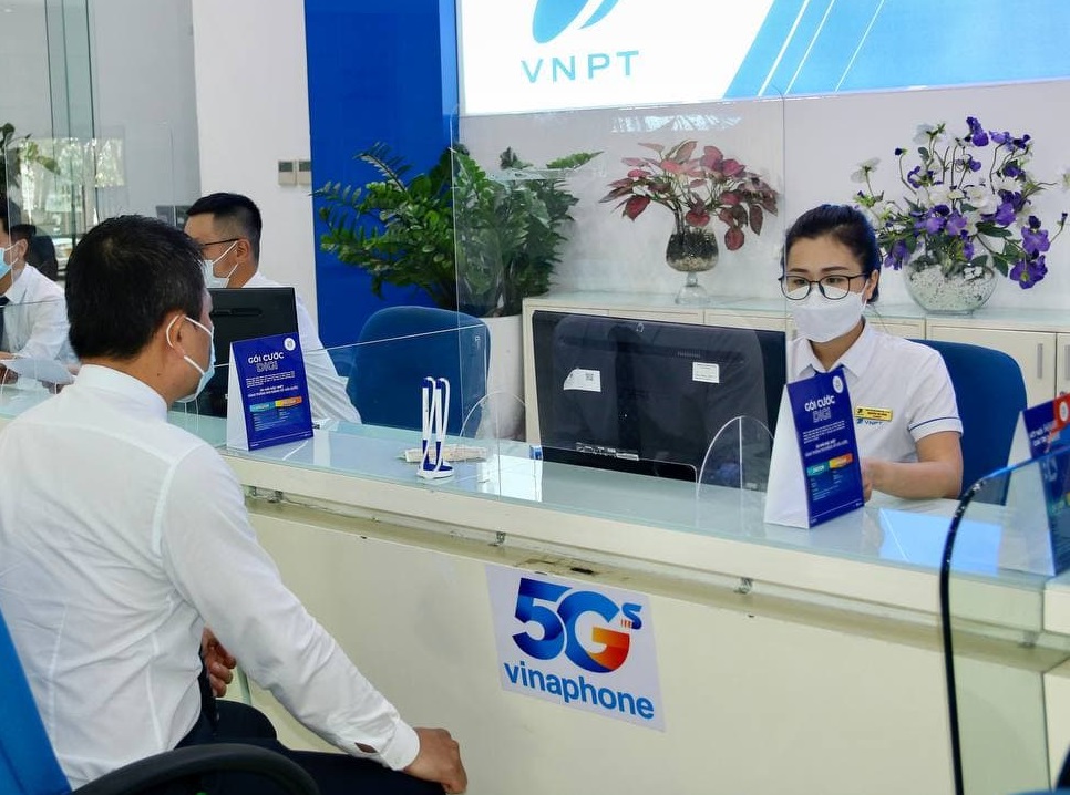 VNPT reduces telecommunications charges, continues to support people during the epidemic