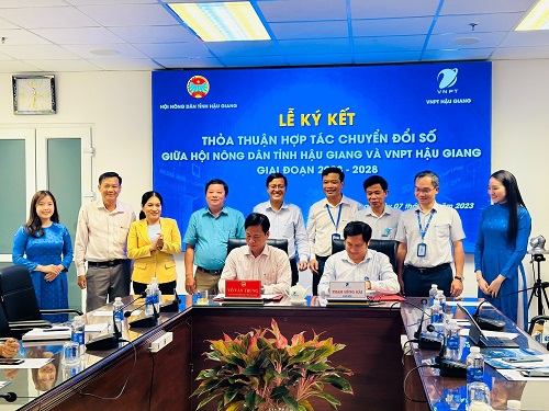 VNPT ký thỏa thuận hợp tác chuyển đổi số với Hội Nông dân tỉnh Hậu Giang