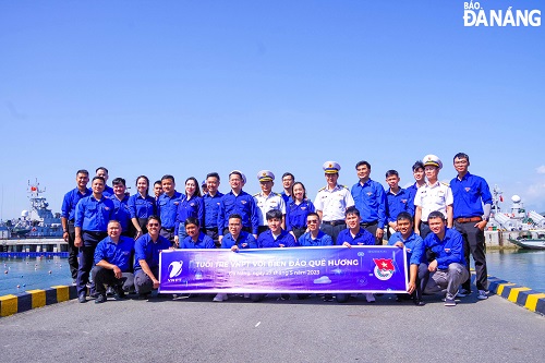 Vùng 3 Hải quân phối hợp tổ chức chương trình 'Tìm hiểu biển đảo quê hương'