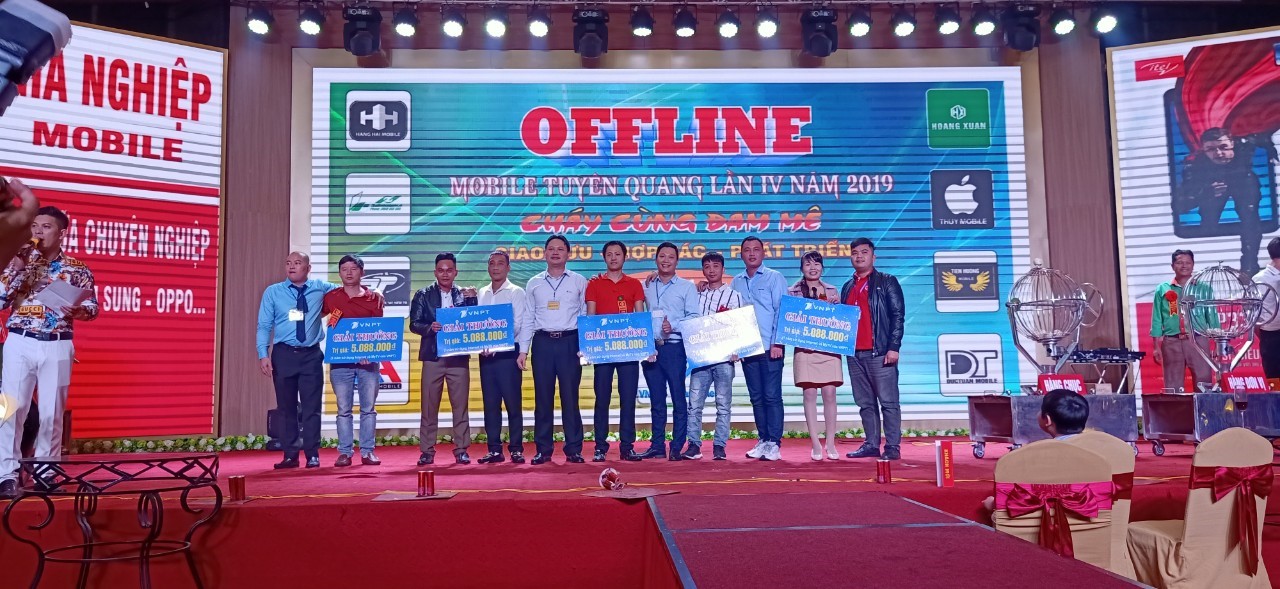 HỘI NGHỊ TRI ÂN KÊNH ĐIỂM BÁN VÀ OFFLINE MOBILE TUYÊN QUANG NĂM 2019