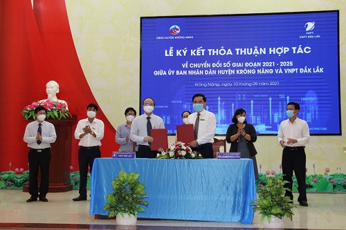 VNPT và UBND huyện Krông Năng ký kết thỏa thuận hợp tác chuyển đổi số