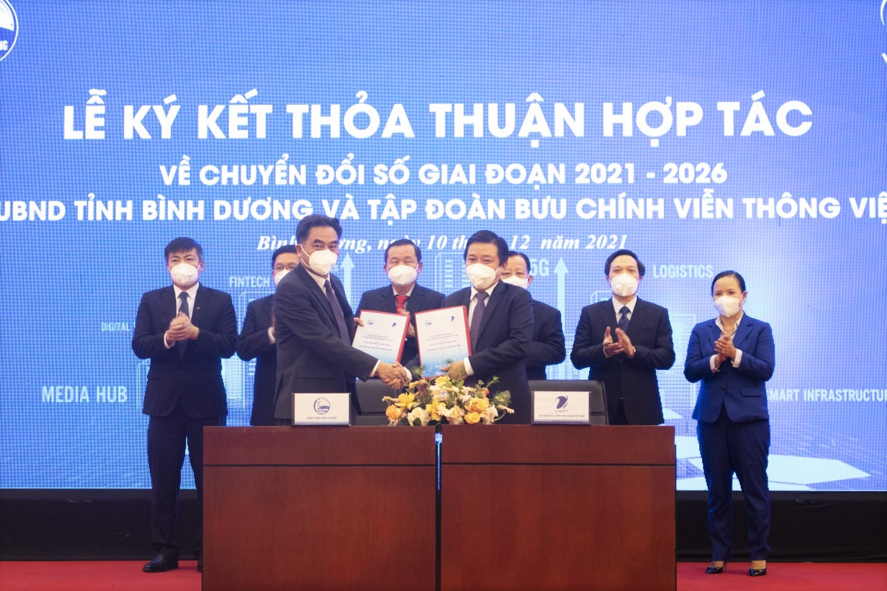 Binh Duong cooperates with VNPT to achieve comprehensive digital transformation