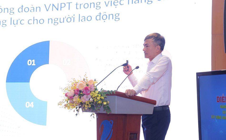 VNPT constantly improves the qualifications and expertise of workers to meet strategic requirements of Industry 4.0