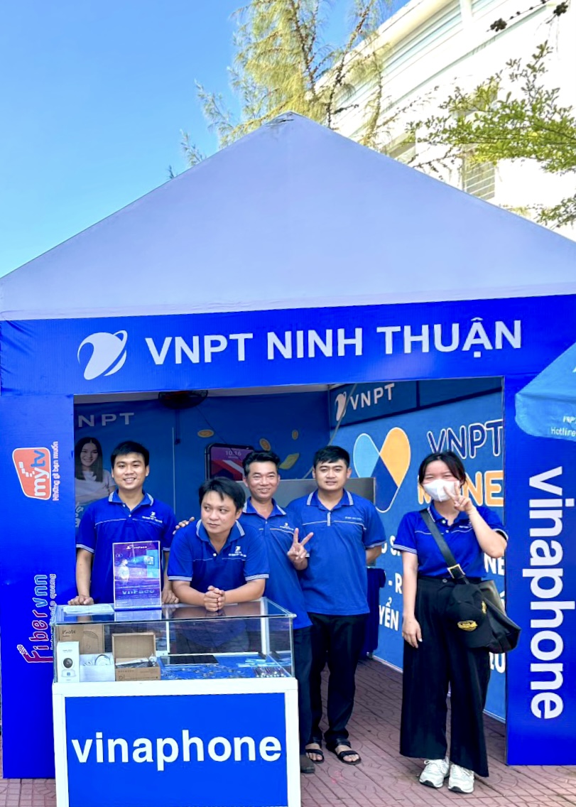 VNPT - VinaPhone Ninh Thuận đồng hành cùng Ngày hội tư vấn hướng nghiệp - việc làm năm 2023