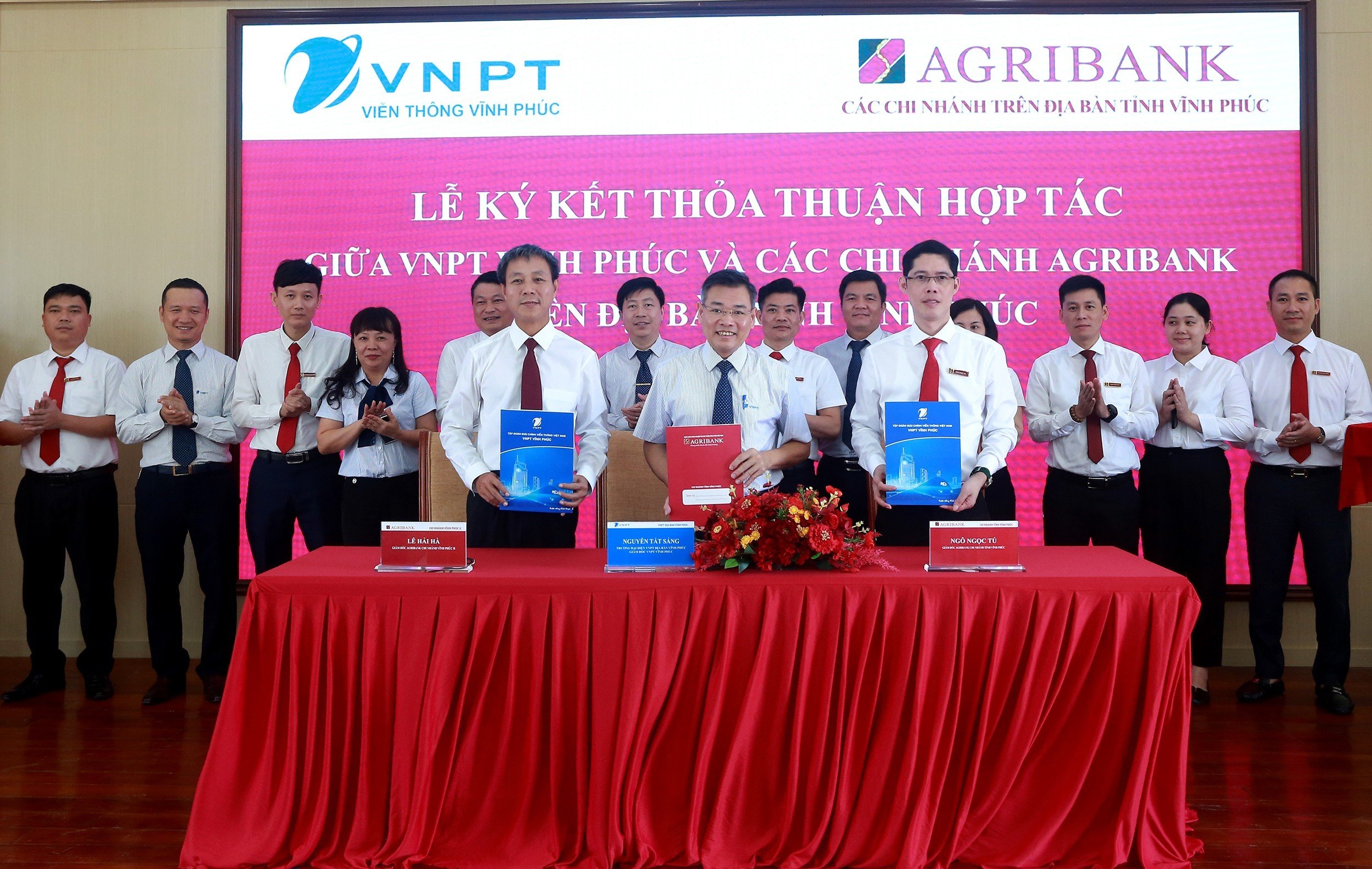 VNPT signs cooperation agreement with Agribank in Vinh Phuc province