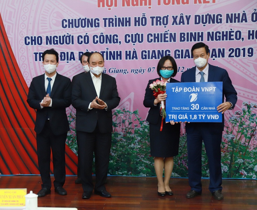 VNPT Group presents 30 charity houses to Ha Giang province