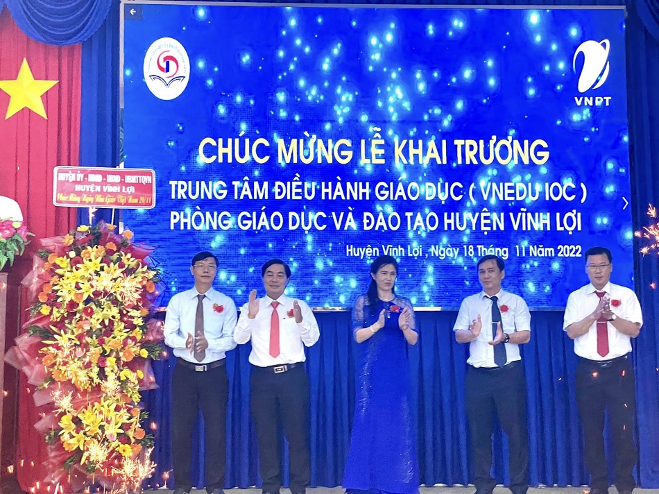 Smart Education Operations Center inaugurates in Vinh Loi, Bac Lieu