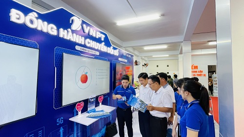 VNPT tham gia triển lãm tại "Phiên kết nối cung cầu công nghệ" tại An Giang