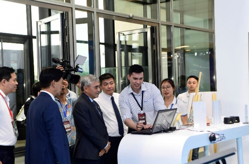 VNPT trình diễn các giải pháp số tại Industry 4.0 Summit 2023