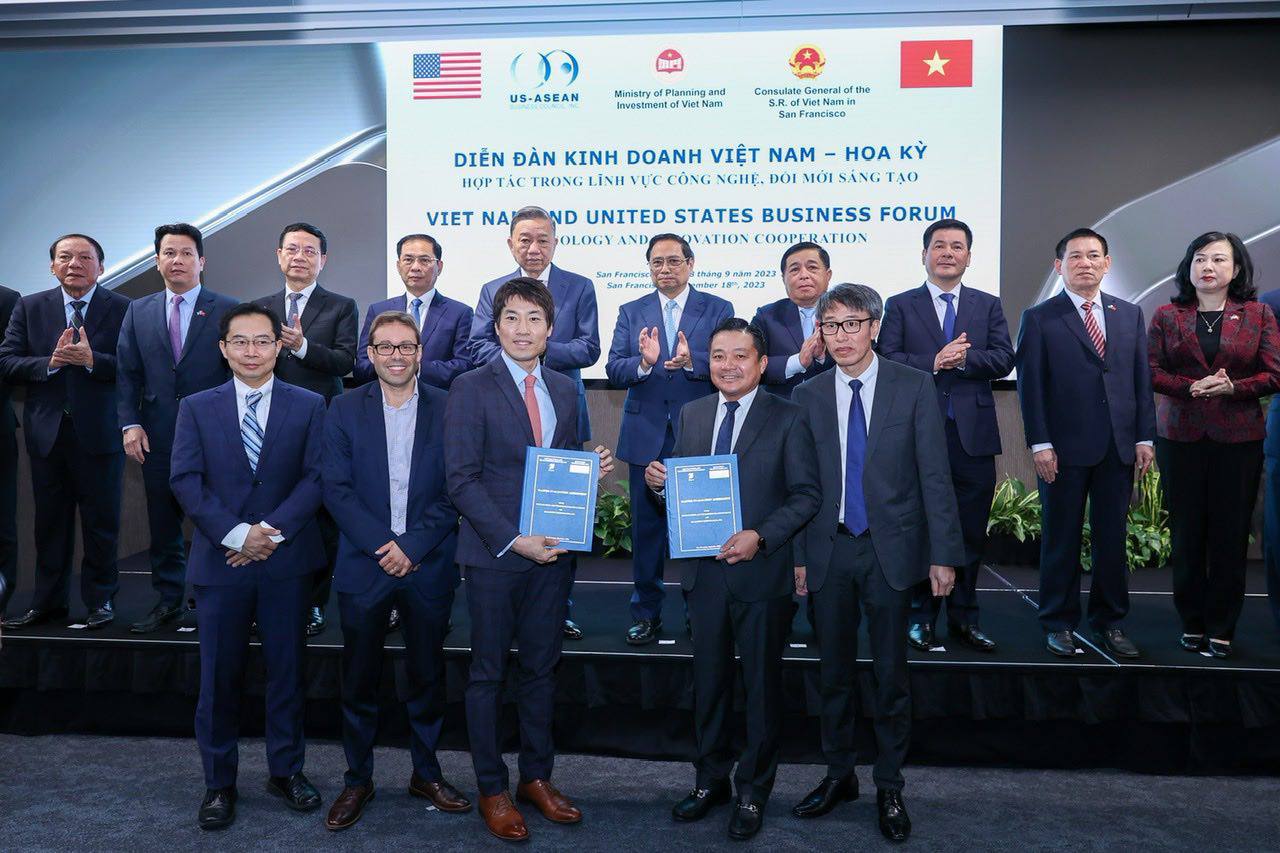 VNPT and Qualcomm ink agreement on developing IoT/Smart City/5G technology solutions