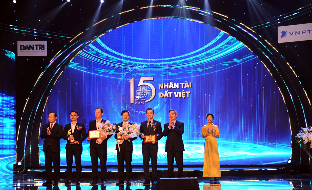 Sản phẩm CNTT của VNPT được xướng tên tại Lễ trao giải Nhân tài Đất Việt 2019