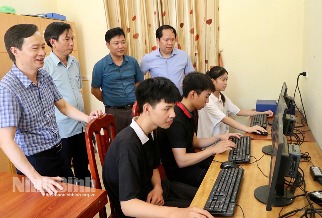 VNPT launches digital enrollment service in Ninh Binh