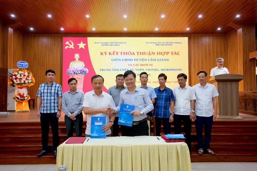 VNPT Hai Duong and the People’s Committee of Cam Giang district sign cooperation agreement