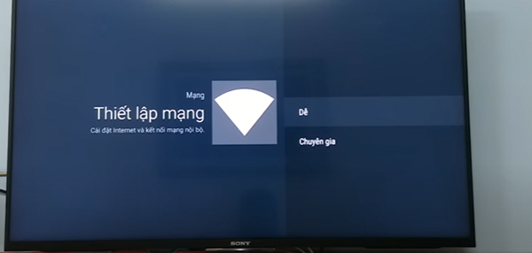 Người dùng chọn Dễ để kết nối tivi với Wifi.