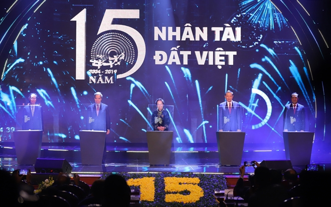 15 năm của Giải thưởng Nhân tài Đất Việt: Những con số ấn tượng!