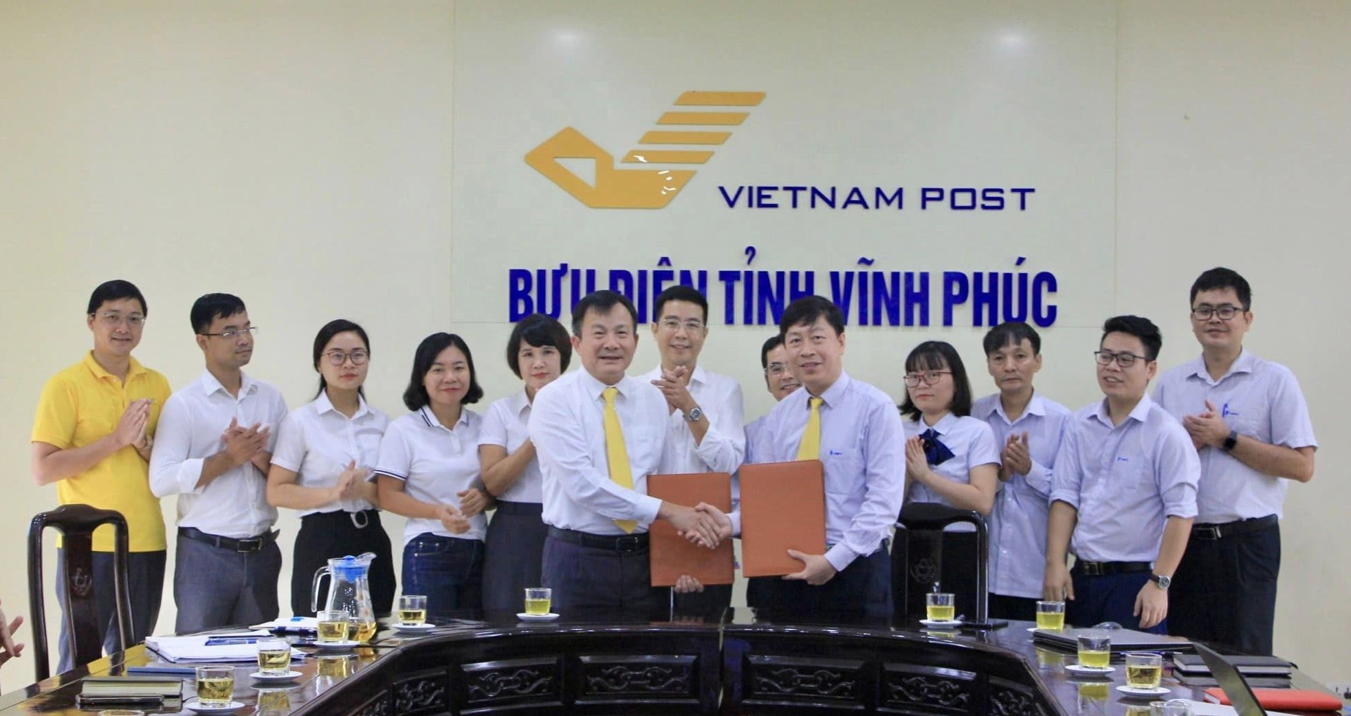 VNPT signs cooperation agreement with Vinh Phuc Provincial Post Office