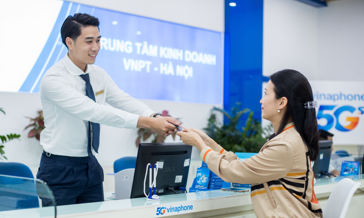 Sức mạnh của phong cách tối giản trong thiết kế logo từ câu chuyện logo VinaPhone