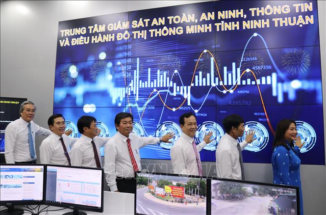 Ninh Thuận khai trương thí điểm Trung tâm Giám sát, điều hành đô thị thông minh