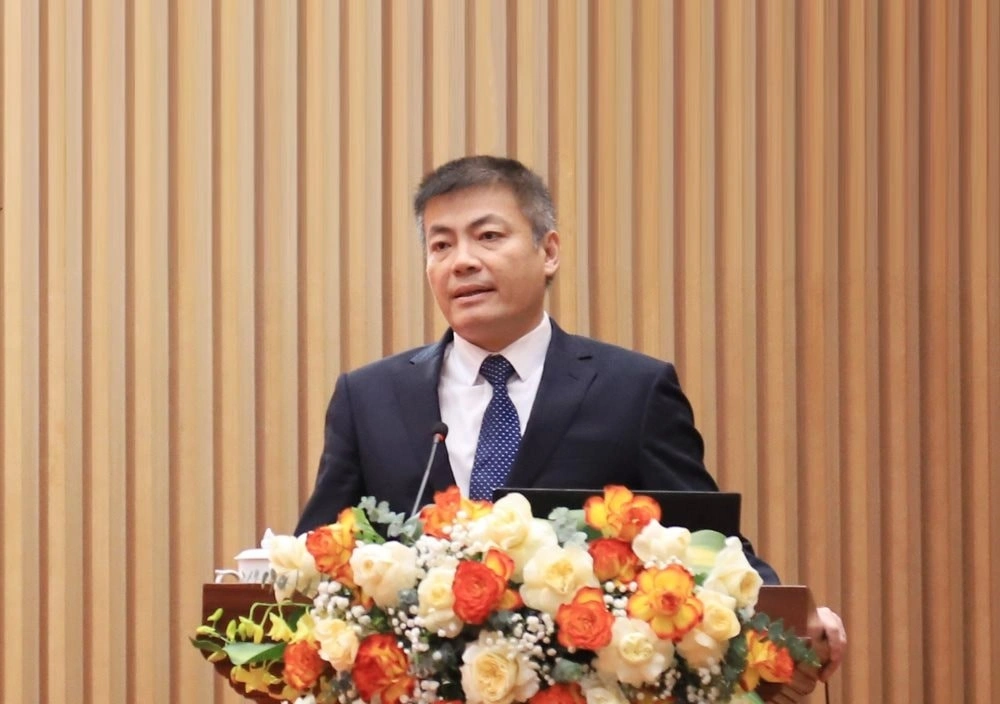 Ông Ngô Diên Hy, Phó Tổng Giám đốc Tập đoàn VNPT phát biểu tại Hội nghị của Ngành Kiểm sát nhân dân.