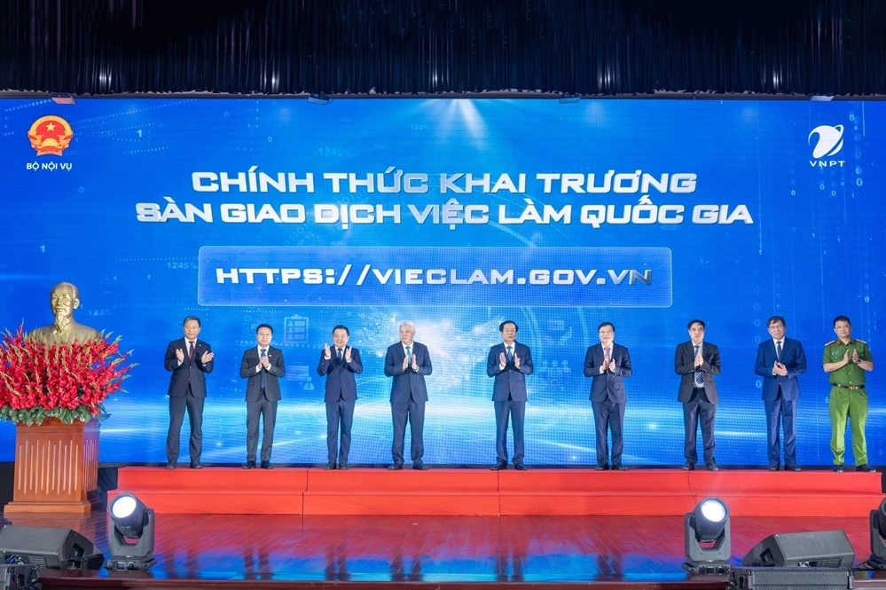 Chính thức khai trương Sàn giao dịch việc làm quốc gia.