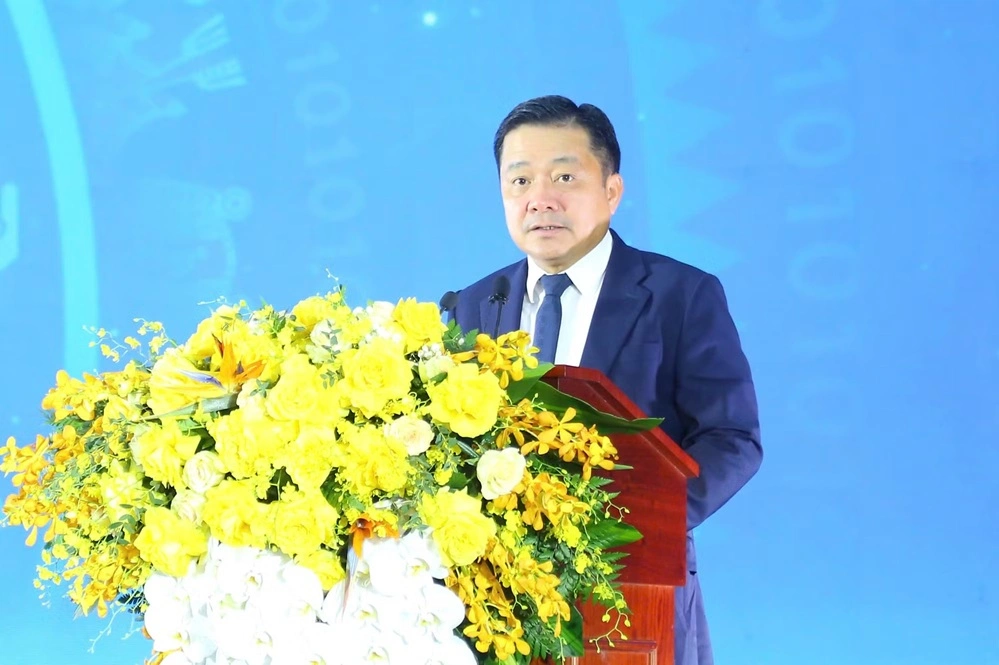 Tổng Giám đốc Tập đoàn VNPT Huỳnh Quang Liêm phát biểu tại Lễ khai trương Sàn giao dịch việc làm quốc gia.